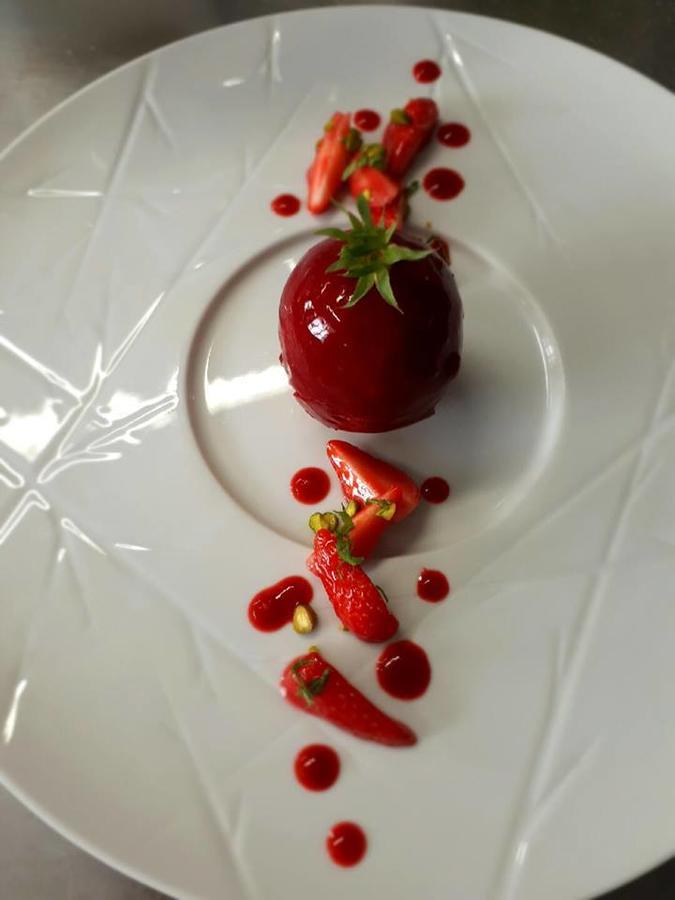 Saveurs De L'Abbaye Hotel Saintes Luaran gambar